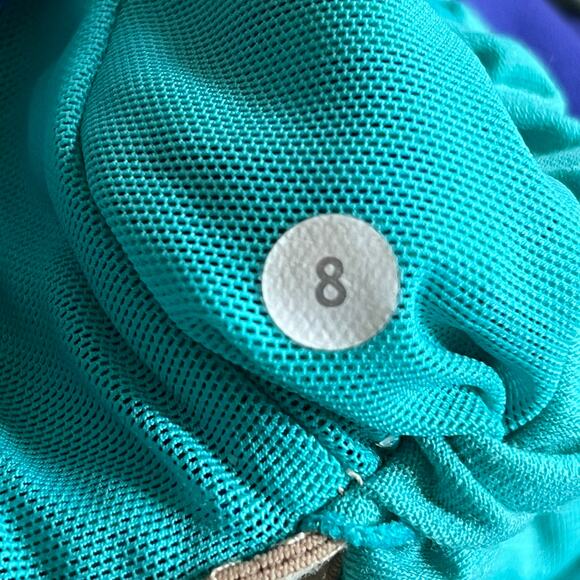 Lululemon Scoop Neck Tank Top Space Dye Bruised Berry Green 8 - Picture 3 of 3